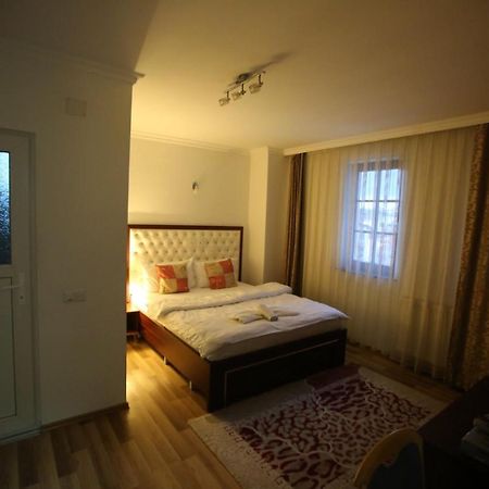 Hotel Venisi Prizren Buitenkant foto